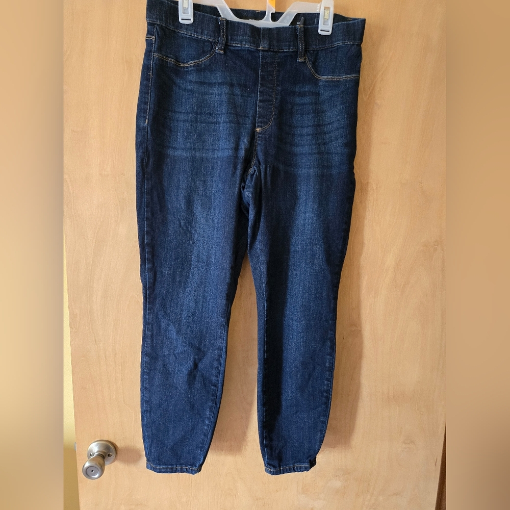 Women's Dark Blue Jeans